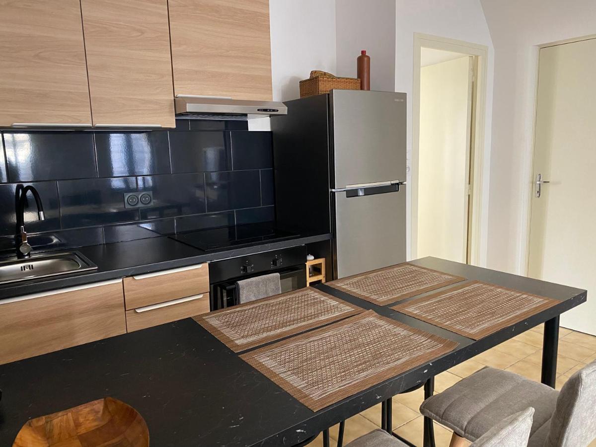 Confortable T2 Avec Jardin Amenage Лезиньян-Корбьер Экстерьер фото